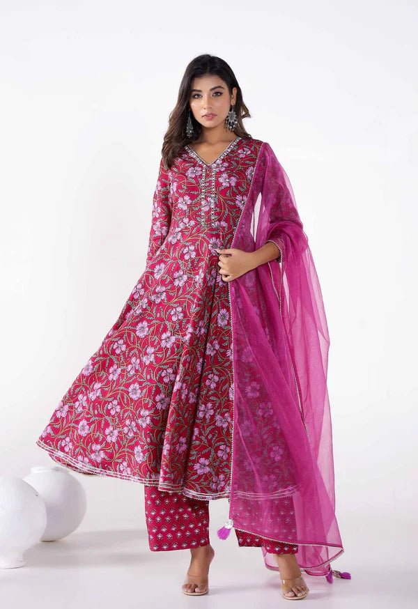 Choosing the Perfect Indian Wedding Dress: A Complete Guide for Brides - Tara-C-Tara