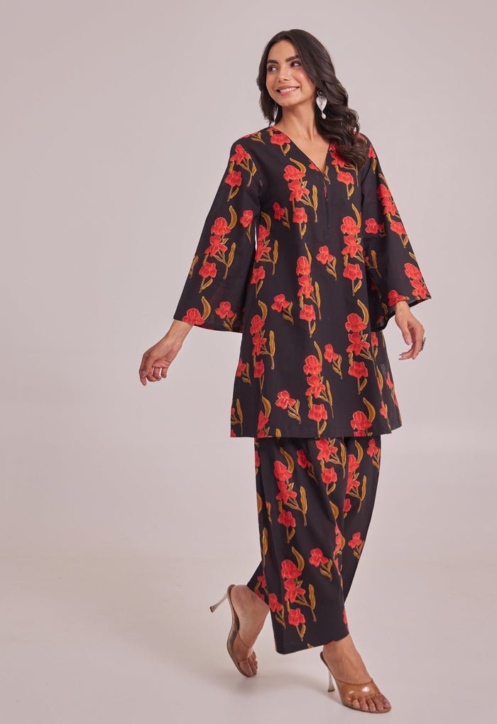 What Makes Farsi Salwar Suit the Most Elegant Ethnic Outfit? - Tara-C-Tara