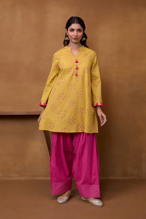 Mustard Bandhani Printed Kurta & Magenta Farsi Salwar Co-ord Set