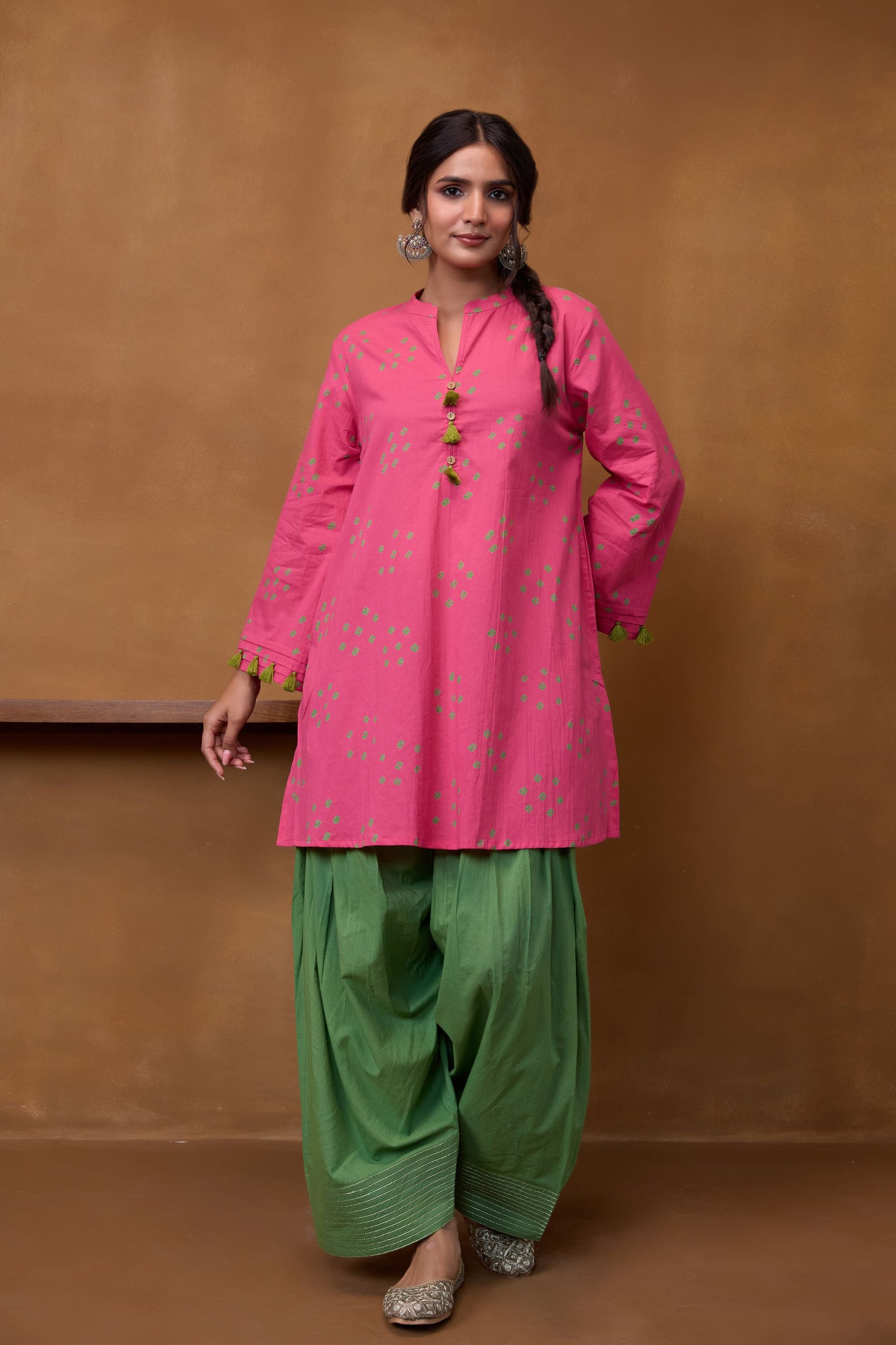 Pink Bandhani Printed Kurta & Green Farsi Salwar Co-ord Set