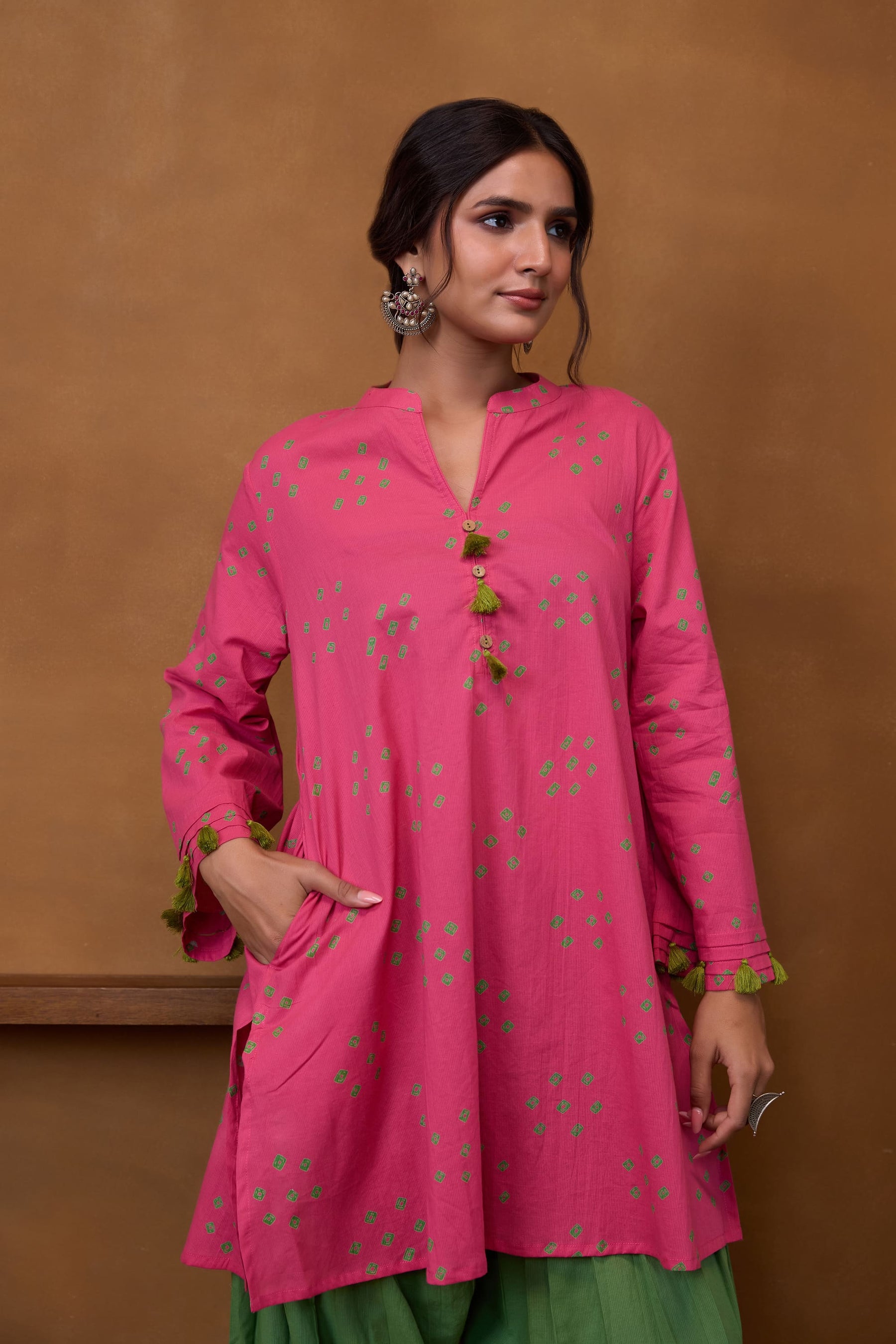 Pink Bandhani Printed Kurta & Green Farsi Salwar Co-ord Set