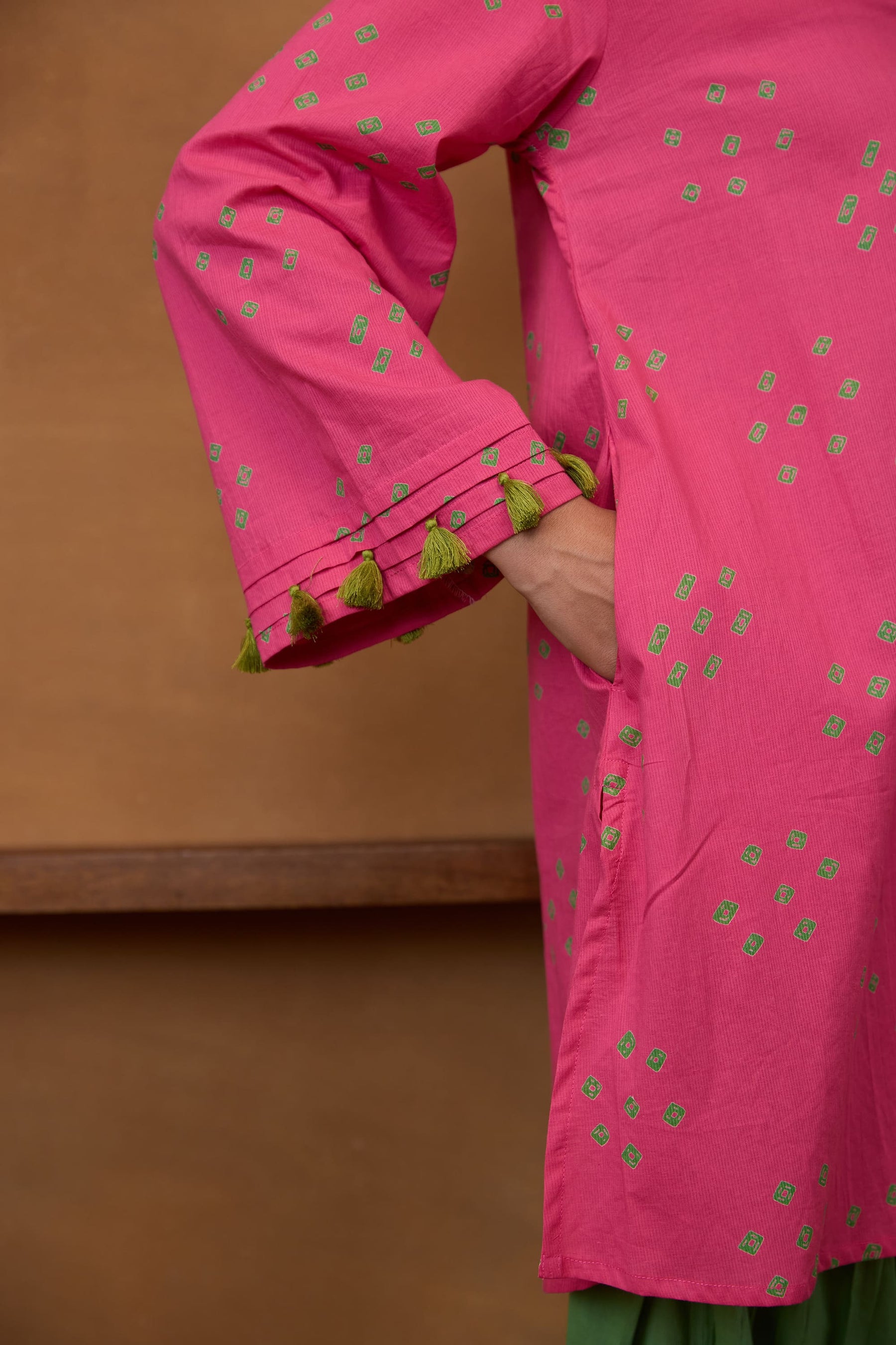 Pink Bandhani Printed Kurta & Green Farsi Salwar Co-ord Set