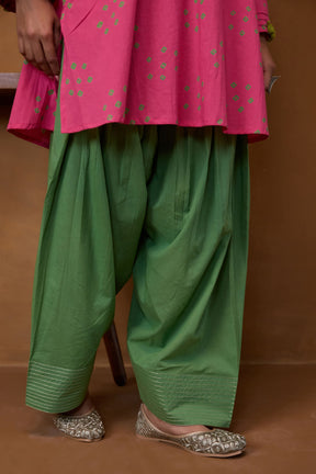 Pink Bandhani Printed Kurta & Green Farsi Salwar Co-ord Set