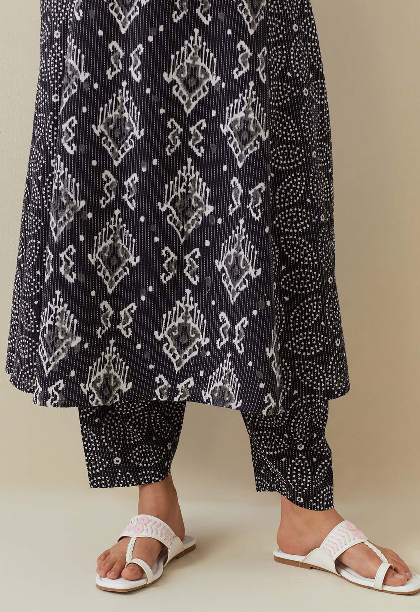 BLACK BAGRU HAND BLOCK PRINTED KANTHA KURTA - Tara - C - Tara