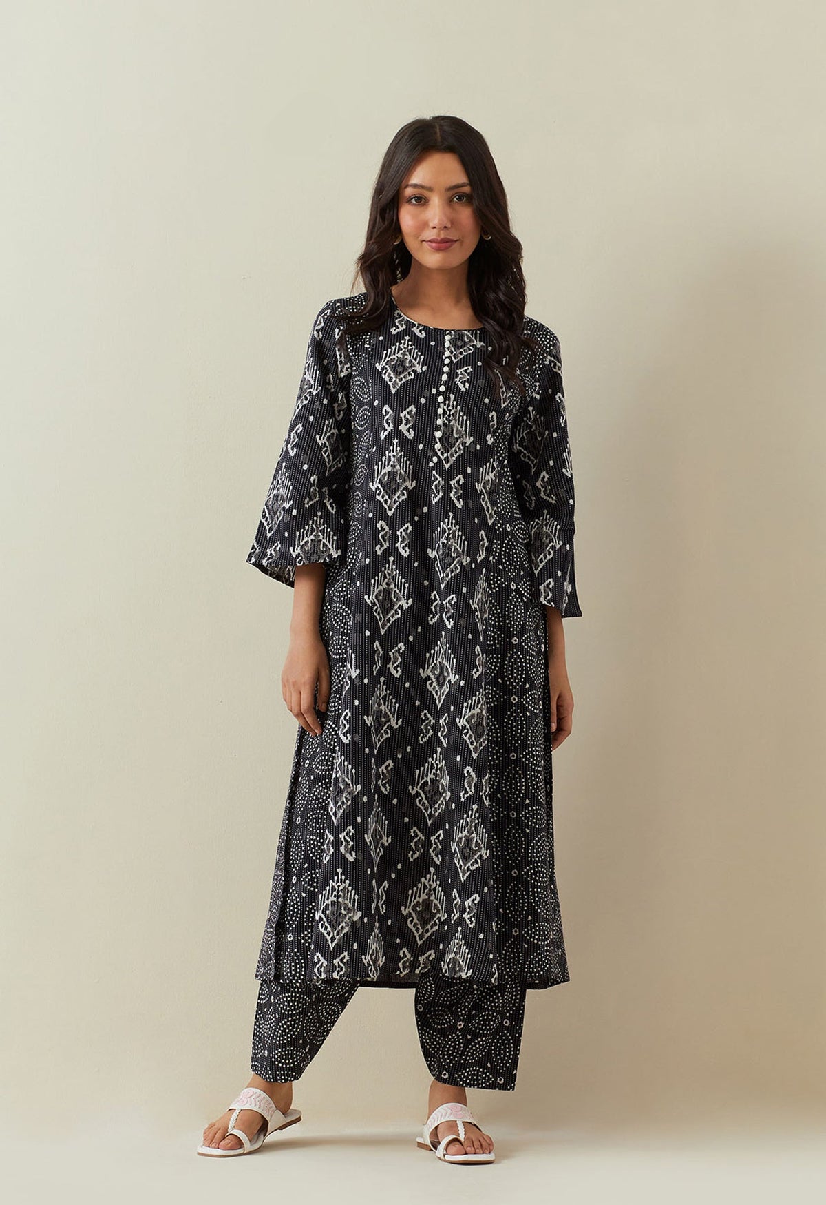 BLACK BAGRU HAND BLOCK PRINTED KANTHA KURTA WITH BOTTOMS - Tara - C - Tara