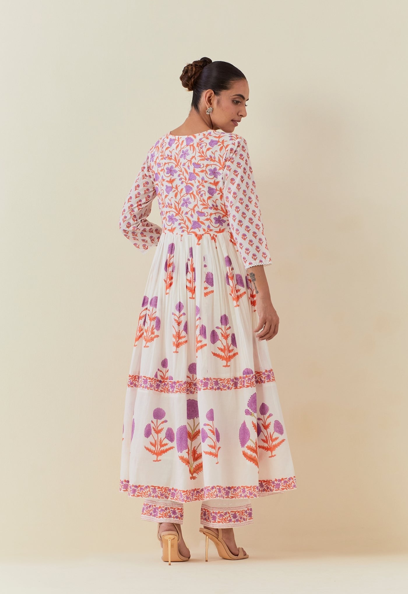 FLORAL HAND BLOCK PRINTED ANARKALI WITH DORIYA DUPATTA AND BOTTOMS - Tara - C - Tara