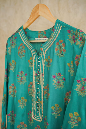 Green Floral Printed Art Silk Kurta
