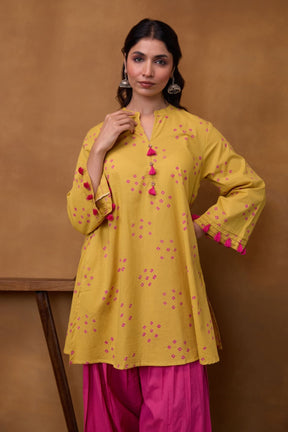 Mustard Bandhani Printed Kurta & Magenta Farsi Salwar Co-ord Set - Tara-C-Tara