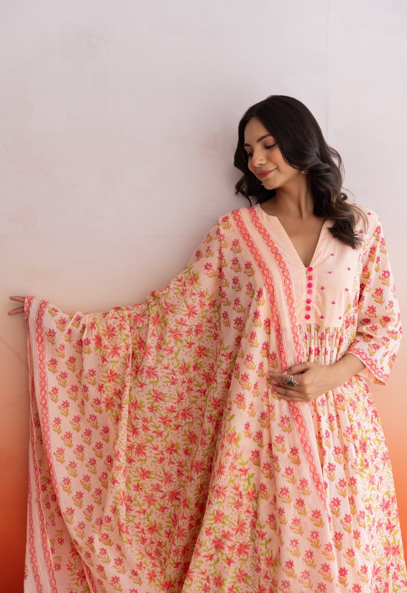 Peach Hand Block Printed Kurta Set With Doriya Dupatta - Tara - C - Tara