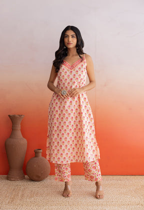 Peach Hand Block Printed Strappy Suit Set With Doriya Dupatta - Tara - C - Tara