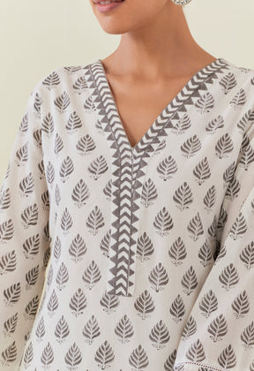 WHITE AND BLACK BUTI HAND BLOCK PRINTED KURTA - Tara - C - Tara