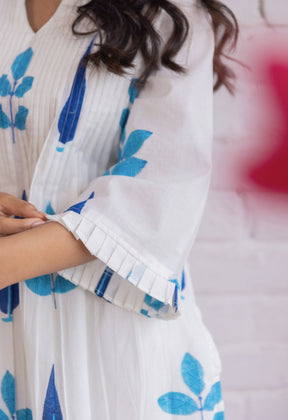 WHITE AND BLUE HAND BLOCK PRINTED KURTA WITH BOTTOMS - Tara - C - Tara