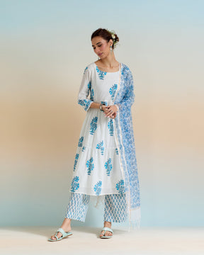 WHITE HAND BLOCK PRINTED KURTA SET WITH DORIYA DUPATTA - Tara-C-Tara