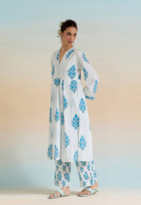 WHITE HANDF BLOCK PRINTED KURTA PALAZZO SET WITH DORIYA DUPATTA - Tara-C-Tara