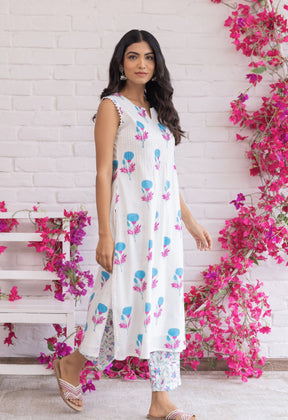 WHITE SLEEVELESS HAND BLOCK PRINTED KURTA WITH BOTTOMS - Tara - C - Tara