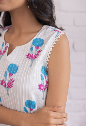 WHITE SLEEVELESS HAND BLOCK PRINTED KURTA WITH BOTTOMS - Tara - C - Tara