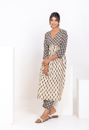 Bagru Hand Block Printed Kurta With Pant (2 pc set) - Tara-C-Tara