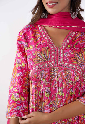 Fusia Pink Floral Printed Kurta paired With Pants And Dupatta (3p Set) - Tara-C-Tara
