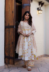 Hand Block Mughal Buta Printed Kurti with Plazzo and Doriya Dupatta (3pc set) - Tara-C-Tara