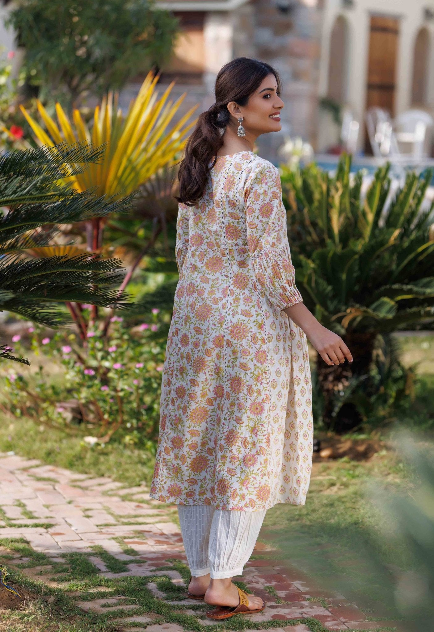 Buy White & Green Printed Satin Floral Kurti with Green Cotton Silk Pants  Kurti Set by Colorauction - Online shopping for Kurtis in India